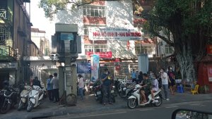 Nước suối thiên nhiên Arlo chung tay cùng y,bác sỹ chống dịch Covid19 Nước suối thiên nhiên Arlo chung tay cùng y,bác sỹ chống dịch Covid19